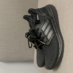 Adidas Ultra Boost 007 size 11